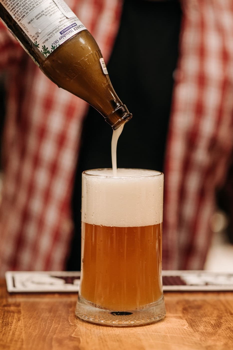 Cómo servir tu cerveza artesanal