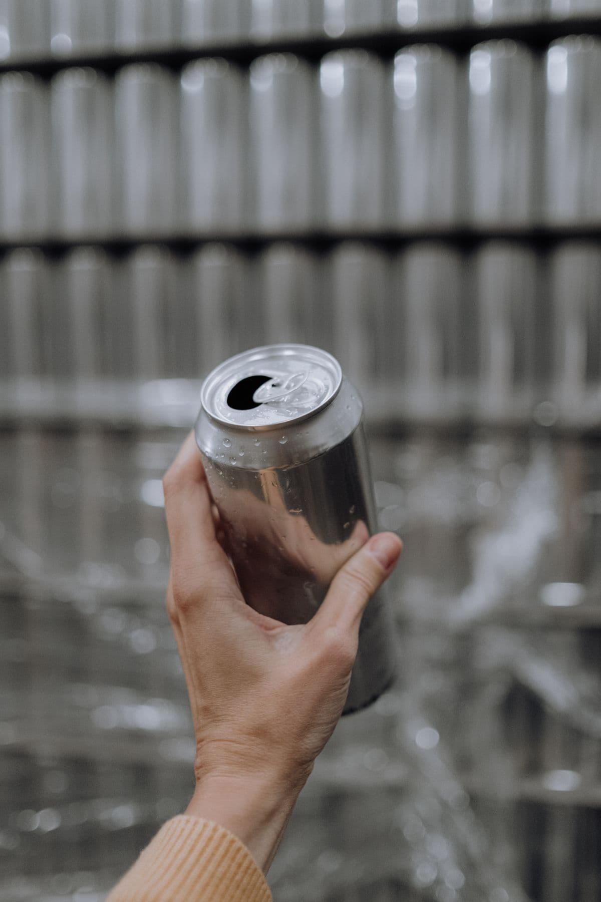 Mito: la de lata es de menor calidad que la de botella